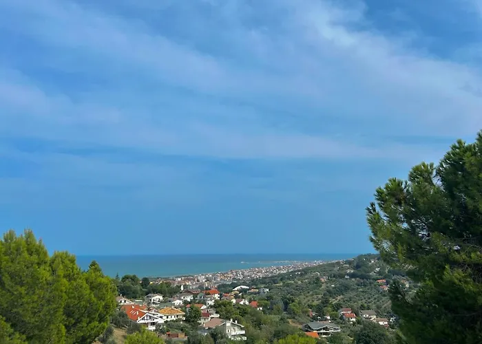 Konukevi Brezza Sul Colle